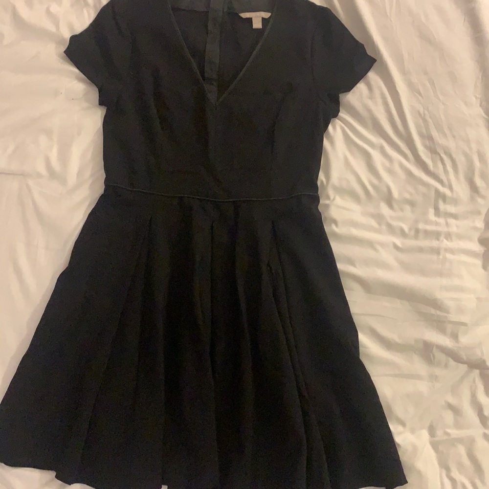 Short, black Banana Republic dress. Size: 8